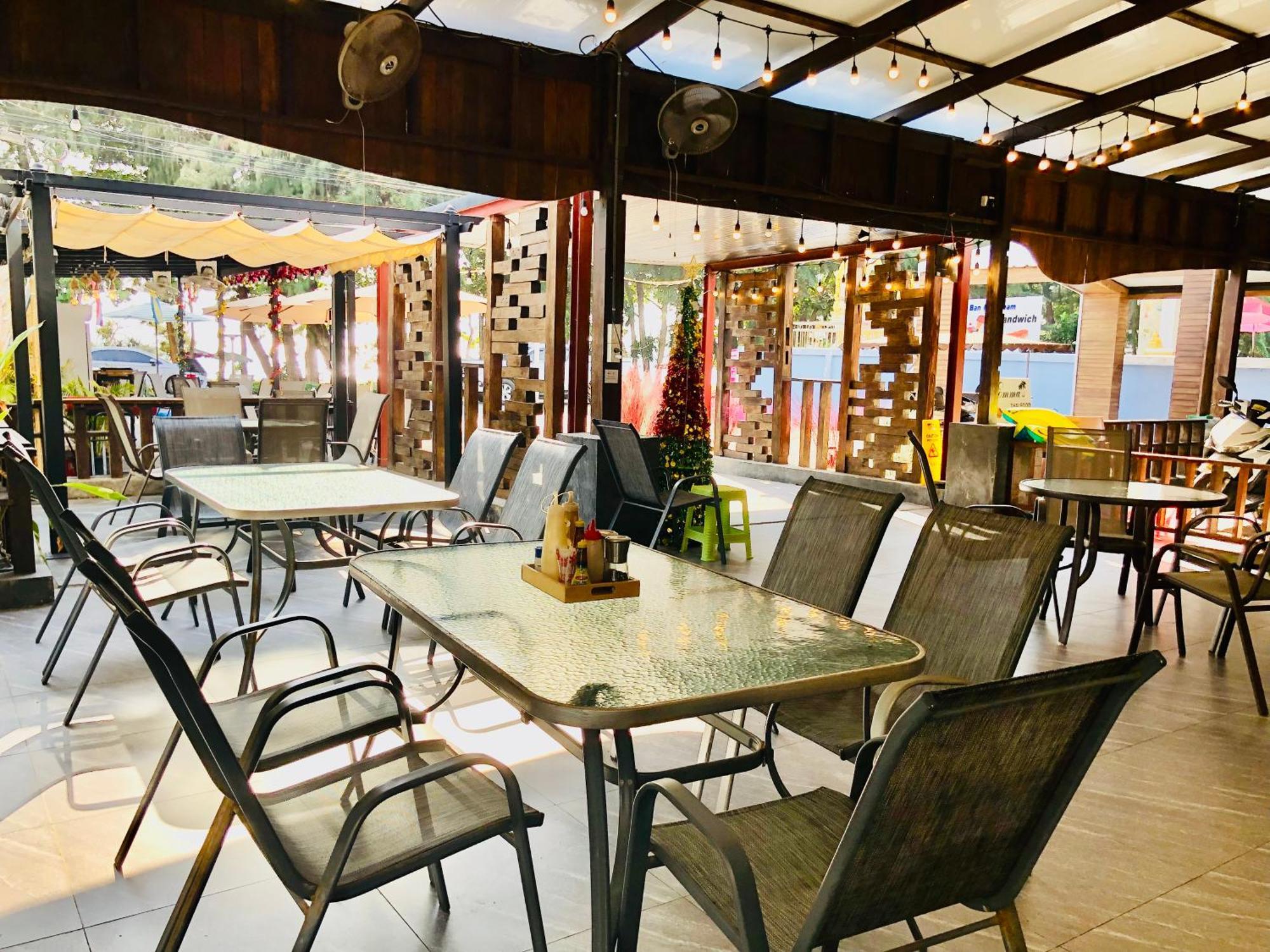Emma Hotel Ban Phe Bagian luar foto