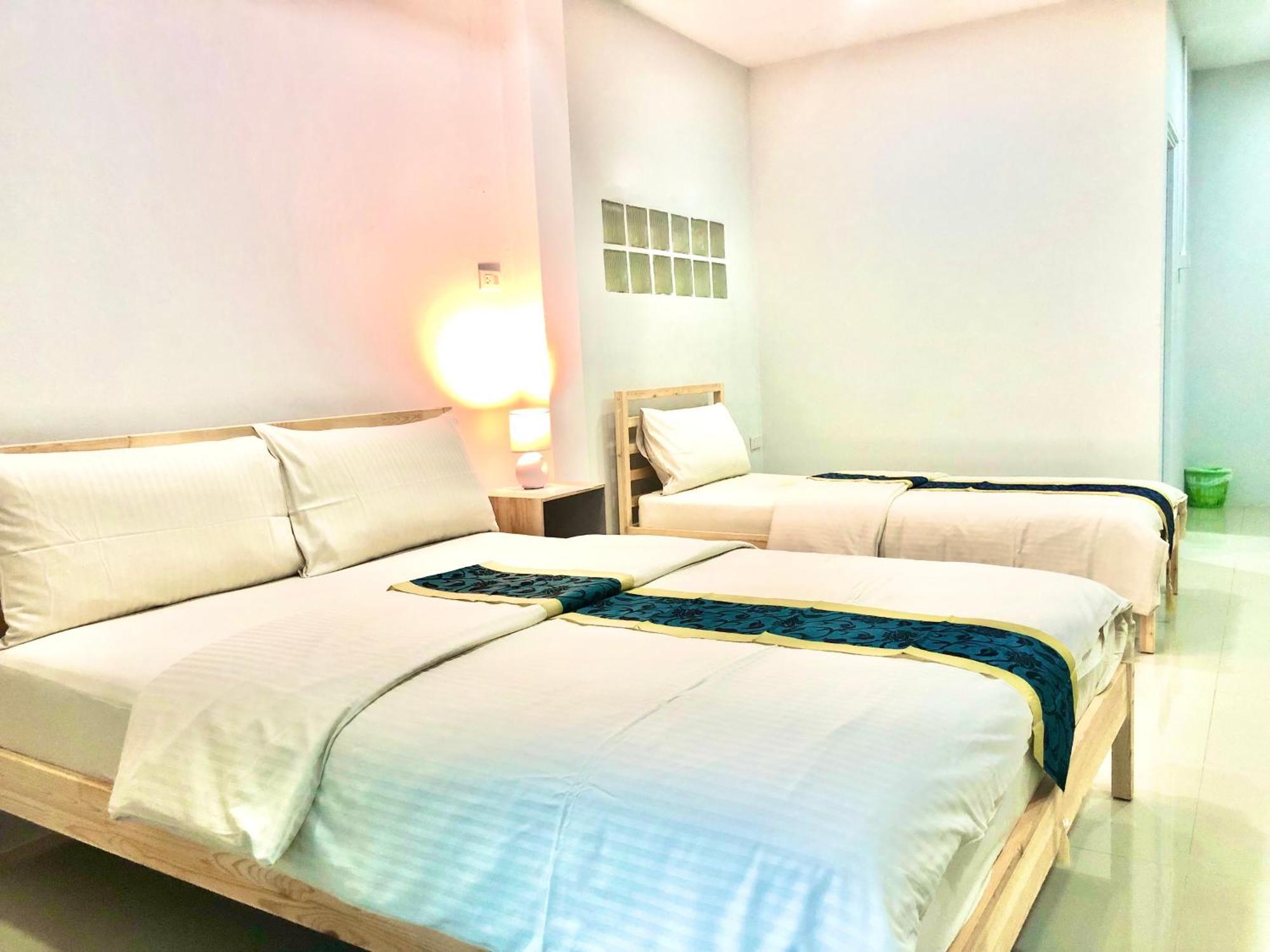 Emma Hotel Ban Phe Bagian luar foto