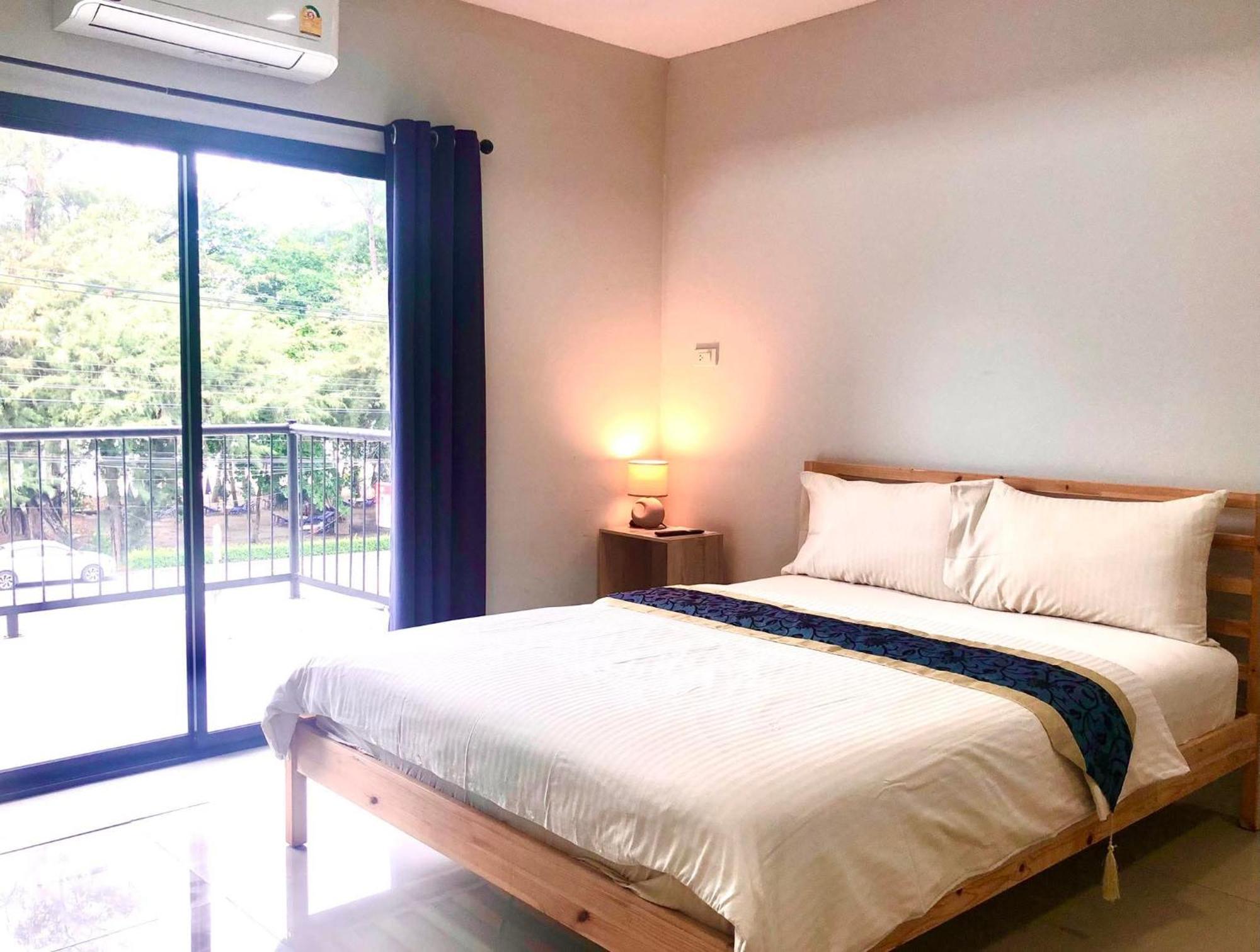 Emma Hotel Ban Phe Bagian luar foto