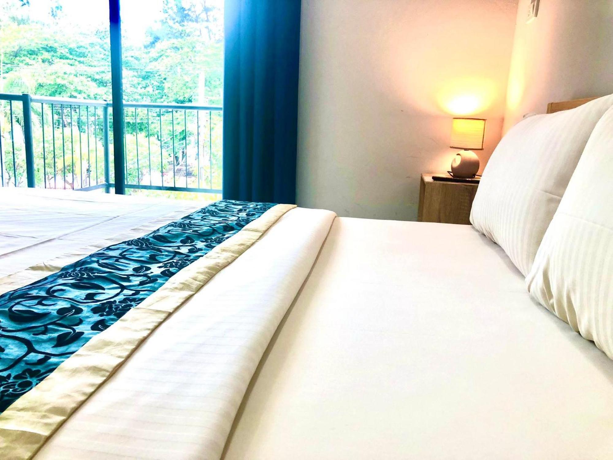 Emma Hotel Ban Phe Bagian luar foto